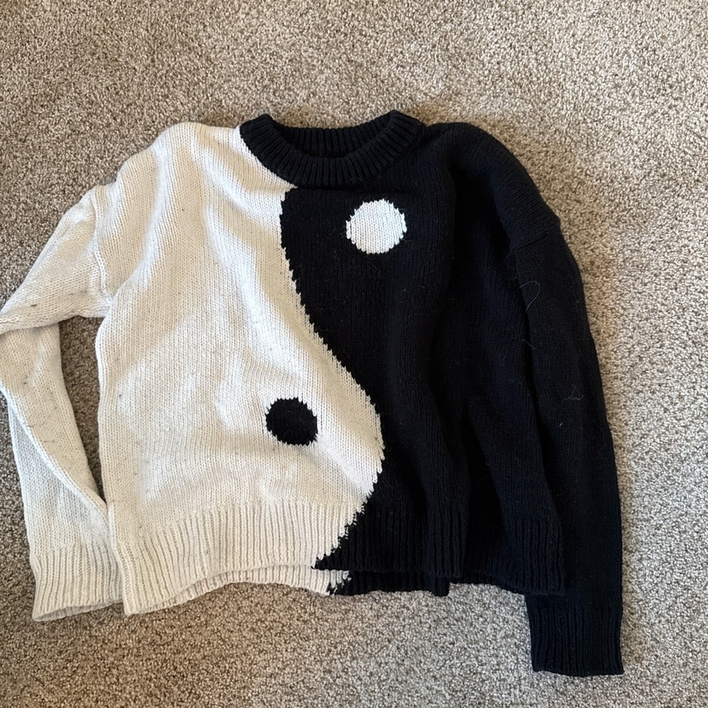 Madewell Black and White Crew Neck Sweater